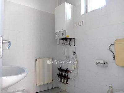 Eladó családi ház Biharkeresztes