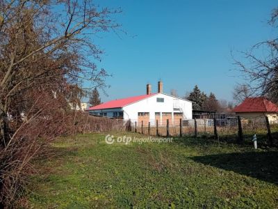 Eladó családi ház Biharkeresztes