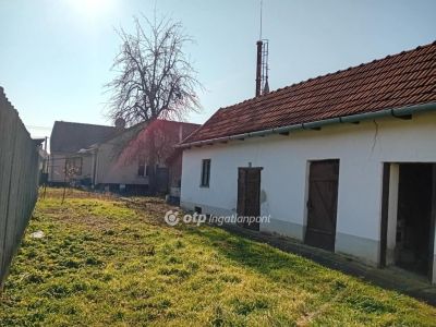 Eladó családi ház Biharkeresztes