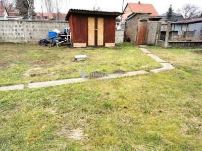 Eladó családi ház Tát