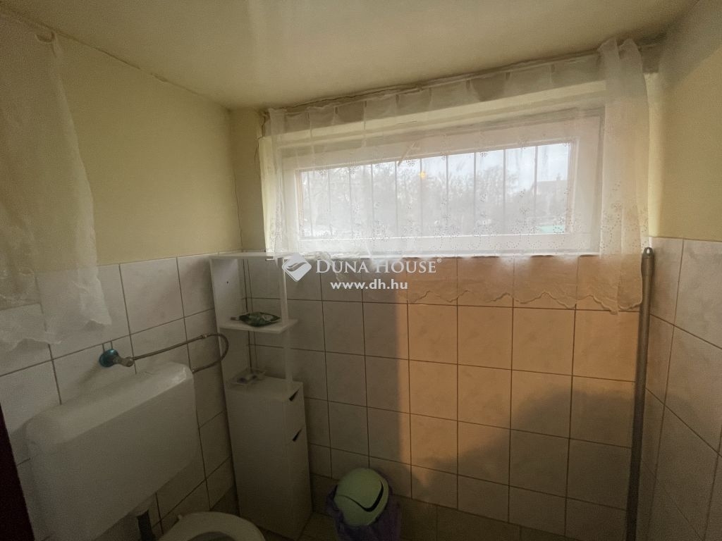 Eladó családi ház Hatvan