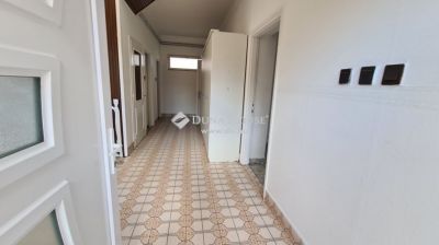 Eladó családi ház Boldog