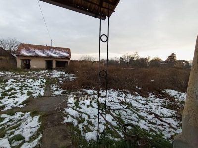 Eladó családi ház Csány