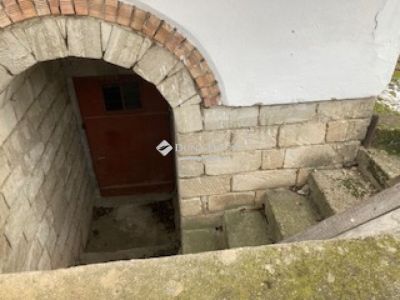 Eladó üdülőövezeti telek Bicske
