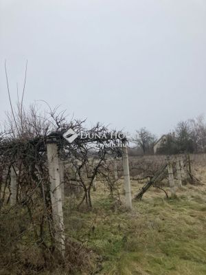Eladó üdülőövezeti telek Bicske