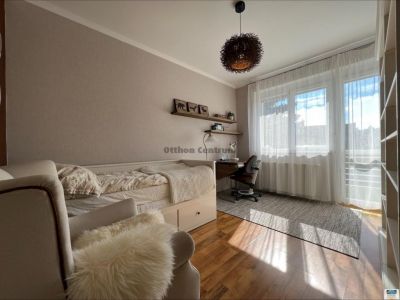 Kiadó sorház Budapest