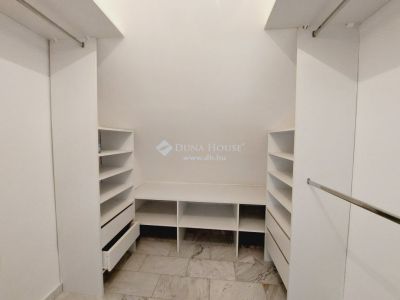 Kiadó családi ház Budapest
