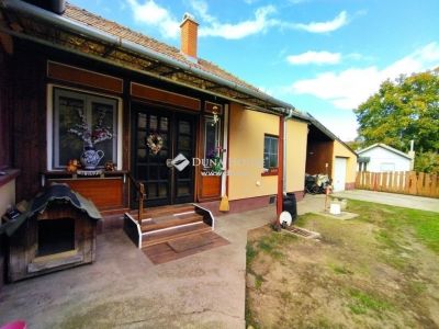 Eladó családi ház Tápiószecső