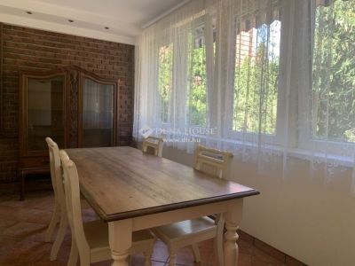 Eladó családi ház Budapest