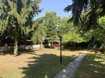 Eladó családi ház Budapest