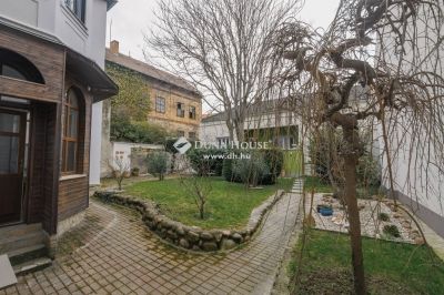Eladó lakás Pécs