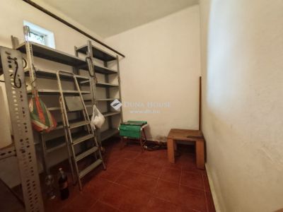 Eladó családi ház Perkáta
