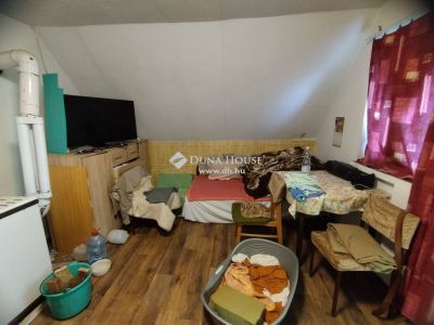 Eladó családi ház Adony