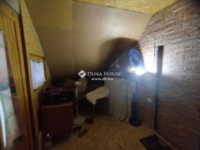 Eladó családi ház Adony