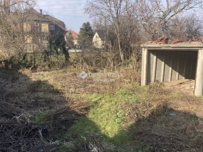 Eladó lakóövezeti telek Dunaújváros