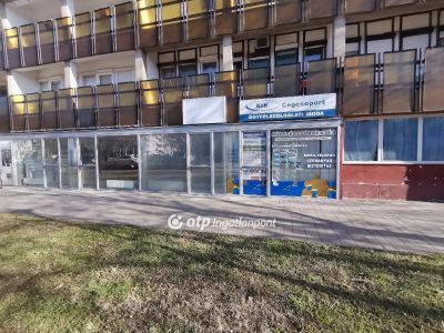 Kiadó utcai bejáratú üzlethelység Békéscsaba