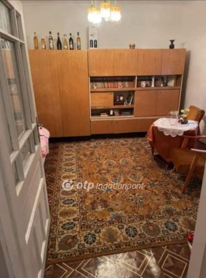 Eladó családi ház Szomolya