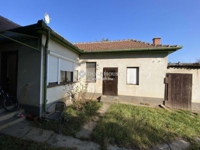 Eladó családi ház Gyömrő