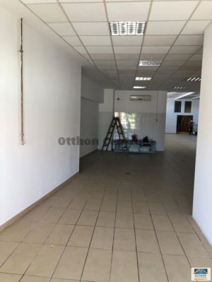Kiadó utcai bejáratú üzlethelység Szigetszentmiklós