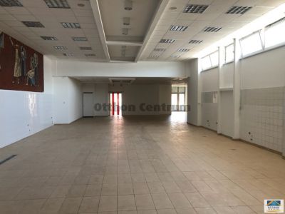 Kiadó utcai bejáratú üzlethelység Szigetszentmiklós