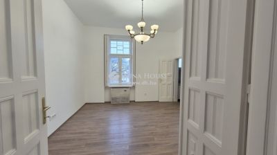 Eladó családi ház Kecskemét