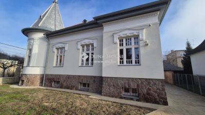 Eladó családi ház Kecskemét