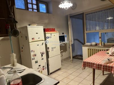 Eladó családi ház Jászberény