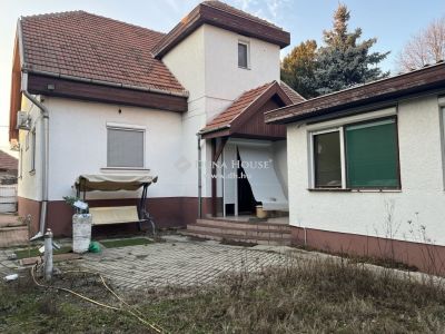 Eladó családi ház Jászberény