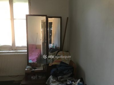 Eladó családi ház Sásd