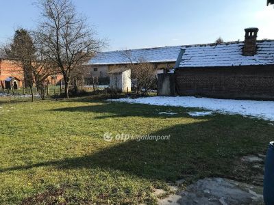 Eladó családi ház Sásd