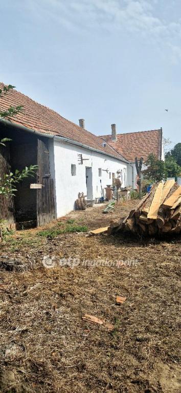 Eladó családi ház Szany