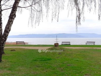 Eladó családi ház Balatonberény