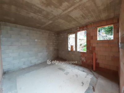 Eladó családi ház Balatonberény