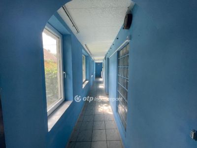 Eladó családi ház Dunaújváros