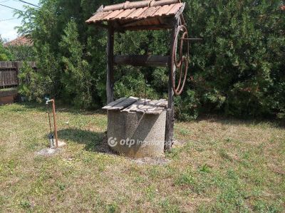 Eladó családi ház Adács