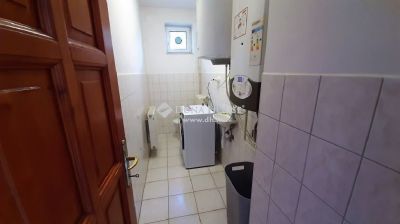 Eladó családi ház Érd