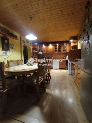 Eladó családi ház Százhalombatta