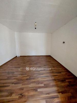 Eladó családi ház Miskolc