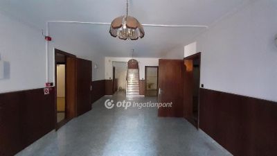 Eladó nyaraló Balatonlelle