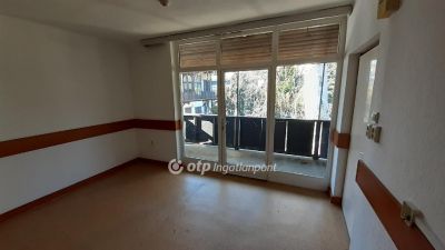 Eladó nyaraló Balatonlelle
