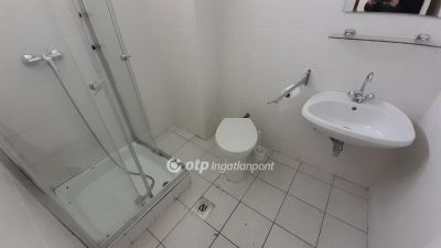 Eladó nyaraló Balatonlelle