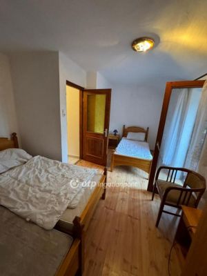 Eladó lakás Tiszafüred