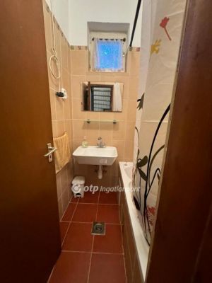 Eladó lakás Tiszafüred