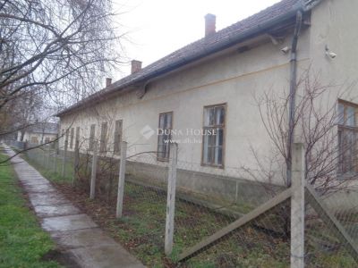 Eladó családi ház Kisláng