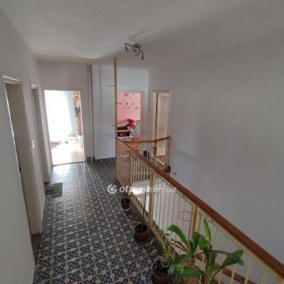 Eladó családi ház Mezőkeresztes