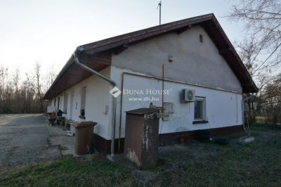 Eladó műhely Kecskemét