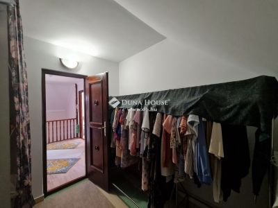 Eladó családi ház Százhalombatta
