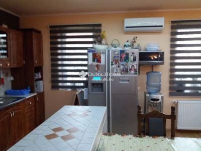 Eladó családi ház Balatonszabadi