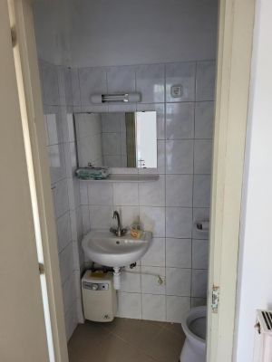 Eladó üzlethelység üzletházban Pécs