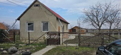 Eladó családi ház Püspökladány